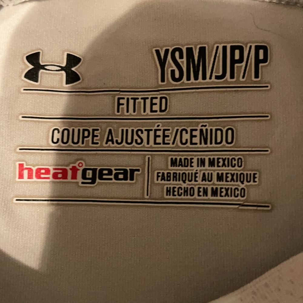 Under armor - Picture 2 of 2